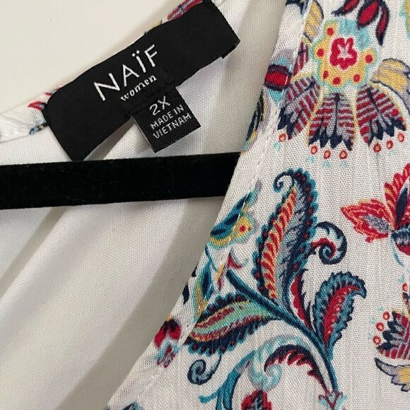 Naif White Floral Swing Dress Size 2X - Picture 2 of 4